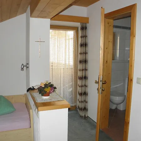 Landhaus Olcherhof Guest house Pragraten